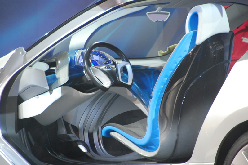 Illustration for article titled Hyundai Nuvis Concept Takes Flight With Massive Gullwing Doors